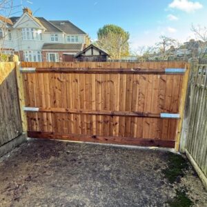 garden fence panel installation